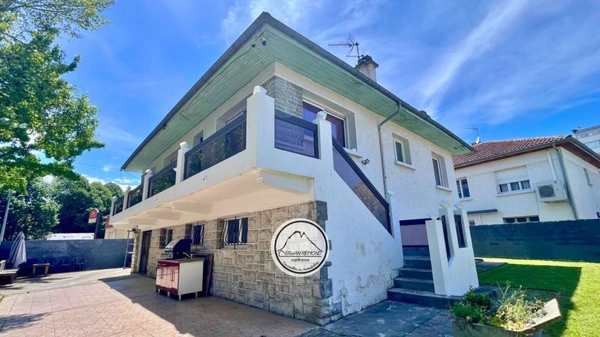 PAU NORD – MAISON 178 M² – 4 CHAMBRES – DEUX ESPACES DE VIE INDÉPENDANTS – GARAGE – JARDIN