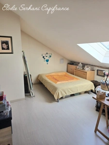Maison de caractère T7 de 174m2 + grange à Desandans 