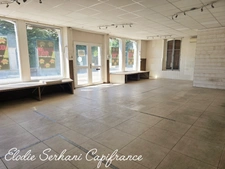 En Exclusivité, spécial investisseur (1 local commercial +T1 + T2+ T3) à Sainte-Suzanne