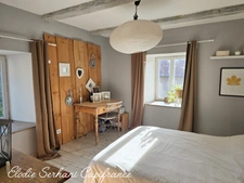 Coup de coeur, en Exclusivité maison de village T3 d'environ 88m2 sur une parcelle de  963m2 + 110m2 de garage + 100m2 combles 
