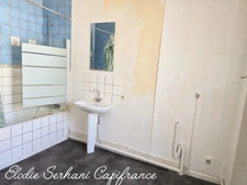 En Exclusivité, spécial investisseur (1 local commercial +T1 + T2+ T3) à Sainte-Suzanne
