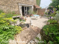 Maison de caractère T6 d'environ 180m2 + 166m2 de grange à Montenois