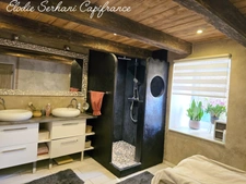 Coup de coeur, en Exclusivité maison de village T3 d'environ 88m2 sur une parcelle de  963m2 + 110m2 de garage + 100m2 combles 