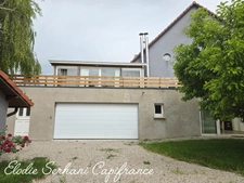 En Exclusivité, Belle propriété rénovée de 267m2 avec un studio indépendant /parcelle de 1433m2 arborée et clôturée