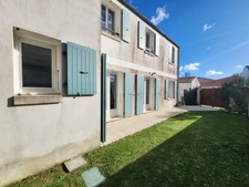 À VENDRE ILE D'OLERON – Maison individuelle coup de cœur 5 pièces – Terrain clos & terrasses + Garage – 349 990 € FAI