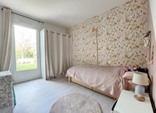 Maison individuelle coup de cœur 5 pièces 114m² – Terrain clos & terrasse + Garage – 2.5 km de la plage