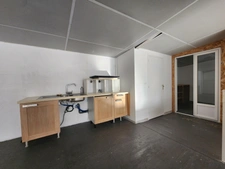 LE CHATEAU D'OLERON emplacement N°1 Local commercial de 204 m2 disponible