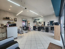 À vendre : Fonds de commerce – Salon de coiffure (61 000 €) - La Brée Les Bains - Île d’Oléron