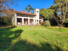 DOUBLE MAISON de 200m², 8 pièces sur un terrain de 3828m², 500m du bord de Mer - situation idéale - ILE D'OLERON (17)
