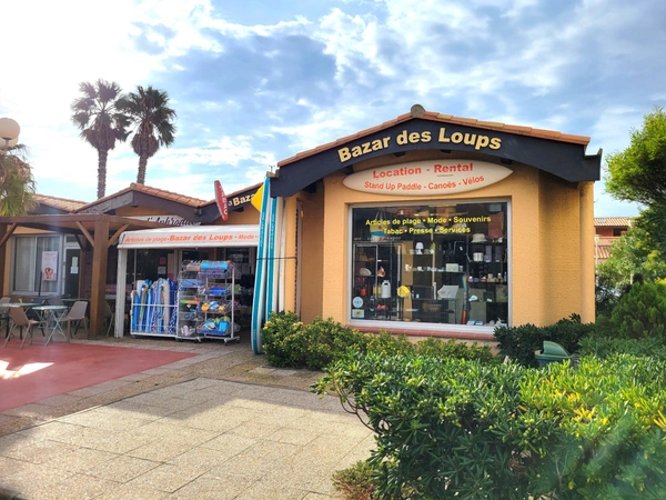 Commerce d’exception – Bazar Tabac Presse FDJ à vendre sur Leucate Naturiste 