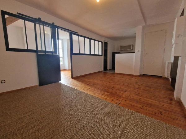 Ensemble immobilier de 2 immeubles de rapport 17400 St Jean d'Angély