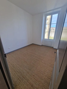 Immeuble de rapport centre ville historique Saint Jean d'Angely