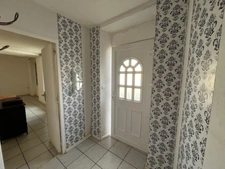 Appartement environ 50m² à rénover centre ville SAINT JEAN D'ANGELY (17) avec cour intérieure