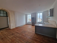 Ensemble immobilier de 2 immeubles de rapport 17400 St Jean d'Angély