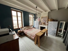 Maison de ville centre St Jean d'Angély 180m², 7 chambres