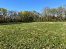 Terrain 3800 m² proche St jean d'Angèly
