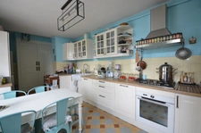 CHÂTEAU THIERRY (02) à vendre belle maison bourgeoise et son jardin joliment agencé.