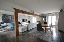 DORMANS (51), à vendre, très belle maison en pierre de 170 m² et sa dépendance