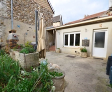 CHATILLON SUR MARNE, à vendre Maison de caractère et dépendances au cœur d'un village viticole
