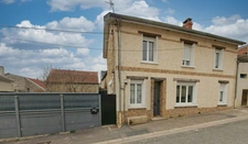 CHATILLON SUR MARNE, à vendre Maison de caractère et dépendances au cœur d'un village viticole