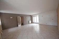 À 10 min d’Epernay (51) à vendre ancienne maison de vigneron entierrement rénovée 