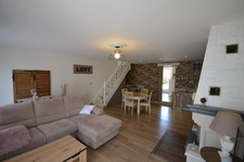 CHATEAU THIERRY (02) à vendre Maison en pierre de 4 pièces avec une dépendance.