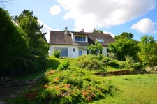 CHATEAU THIERRY (02) à vendre maison d'architecte de 167 m² avec sous-sol total