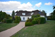 LAON (02) à vendre propriété d'exeption de 330 m2 et son terrain de 9000 m2