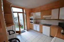 Proche de LA FERTE SOUS JOUARRE (77) à vendre maison de 7 pièces avec local commercial
