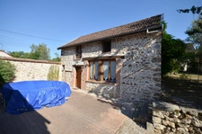 Proche de CHATILLON SUR MARNE (51) à vendre Belle maison en pierre rénovée avec dépendance 