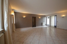À 10 min d’Epernay (51) à vendre ancienne maison de vigneron entierrement rénovée 