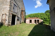 CHÂTEAU THIERRY (02) Maison à vendre de 5 pièces à rénover entièrement avec des dépendances. INVESTISSEURS