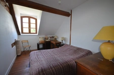 CHATEAU THIERRY (02)  à vendre Belle maison en meulière de 7 pièces 