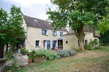 CHARLY SUR MARNE (02)  à vendre Maison de caractère de 7 pièces 