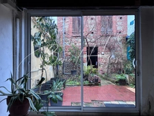 Maison de ville de 130m² avec cour, garage et dépendance