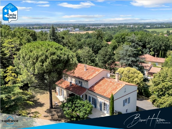 Maison familiale – 188m² – 5 chambres – jardin de plus de 3800m² 