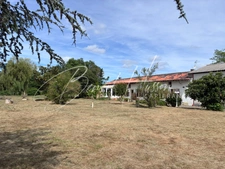 DOMAINE RURAL DE CARACTÈRE – 600 m² DE SURFACES – TERRAIN 6 843 m² 