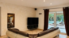Single-storey 6-room house of 154m²