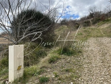 Terrain constructible de 3525m² avec vue - Hors lotissement