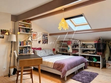 Elegant 7-room (T7) bourgeois house of 174m² on a 362m² plot with garage