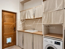 Elegant 7-room (T7) bourgeois house of 174m² on a 362m² plot with garage