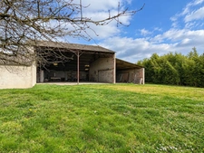 Terrain de 1394m² avec hangar 