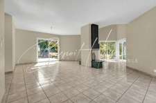 Maison 6 pièces de 229m² sur 2432m² de terrain
