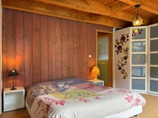 Timber frame house of 165m² on 5804m² of wooded land