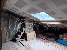 Maison de ville de 130m² avec cour, garage et dépendance