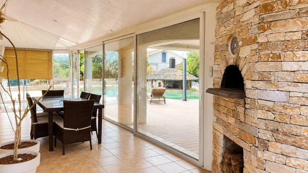 Villa T6 de 154m² de plain pied sur terrain de 2540m²