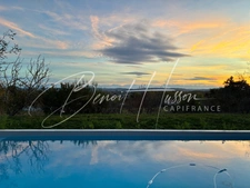 Maison contemporaine T5 avec piscine sur 2966m² de terrain