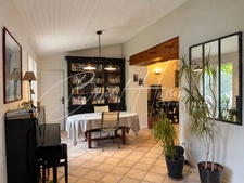 Elegant 7-room (T7) bourgeois house of 174m² on a 362m² plot with garage