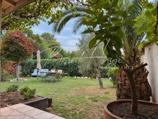 Elegant 7-room (T7) bourgeois house of 174m² on a 362m² plot with garage