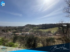 Terrain constructible de 3525m² avec vue - Hors lotissement